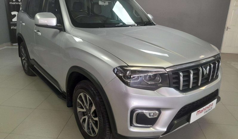 
								Mahindra SCORPIO-N SCORPIO-N 2.2D A/T (Z8) full									