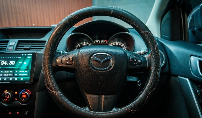 
								Mazda Bt-50 2.2 Hr D/cab Sle 4X2 At (lrd) full									