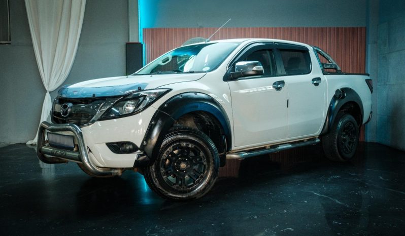 
								Mazda Bt-50 2.2 Hr D/cab Sle 4X2 At (lrd) full									