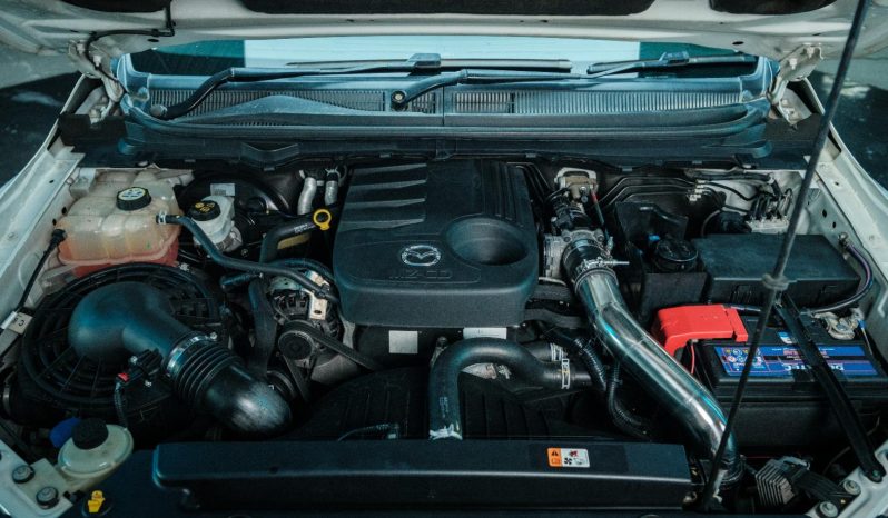 
								Mazda Bt-50 2.2 Hr D/cab Sle 4X2 At (lrd) full									