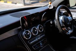 
										Mercedes-AMG C-Class C43 4Matic full									