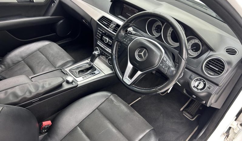 
								Mercedes Benz C-Class Sedan C 200 Be Avantgarde 7G-Tronic Plus full									