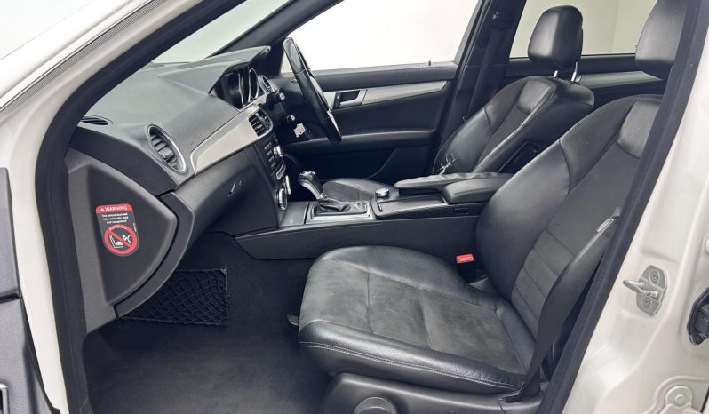 
								Mercedes Benz C-Class Sedan C 200 Be Avantgarde 7G-Tronic Plus full									