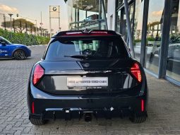 
										MINI Hatch 3-Door Cooper Jcw full									