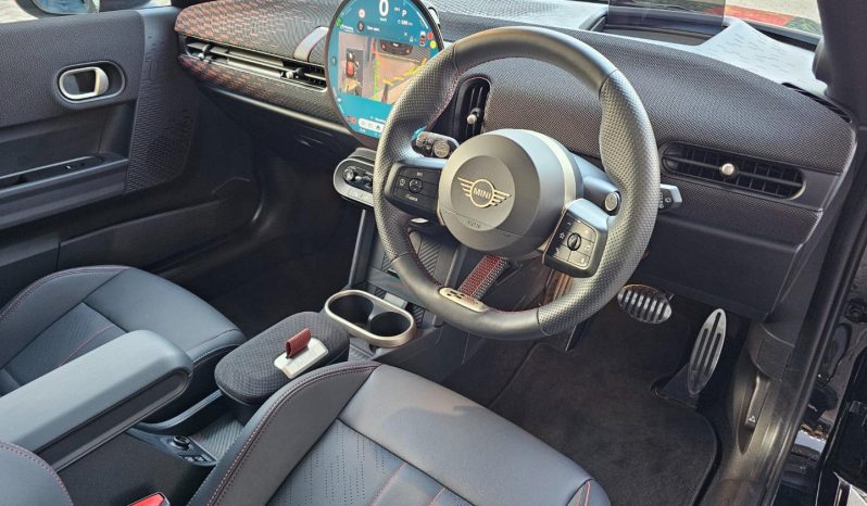 
								MINI Hatch 3-Door Cooper Jcw full									