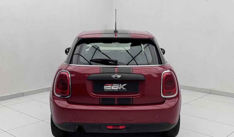 
								MINI Hatch 5-Door Cooper full									