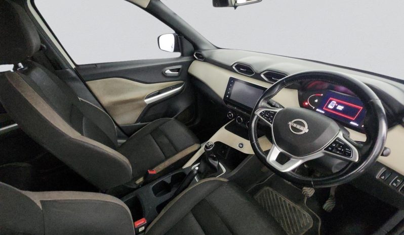 
								Nissan Magnite 1.0 Acenta full									