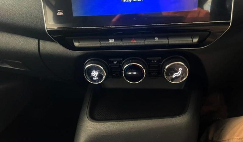
								Nissan Magnite 1.0 Visia full									
