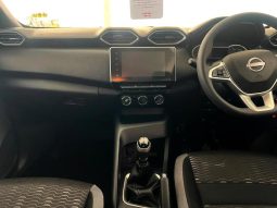 
										Nissan Magnite 1.0 Visia full									