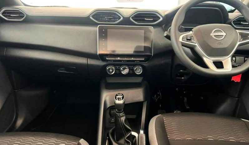 
								Nissan Magnite 1.0 Visia full									
