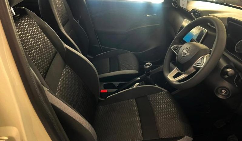 
								Nissan Magnite 1.0 Visia full									