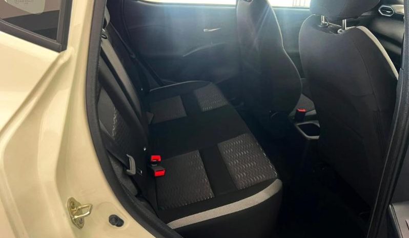 
								Nissan Magnite 1.0 Visia full									