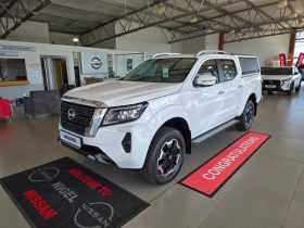 Nissan Navara 2.5D Le D Cab 4X4 At