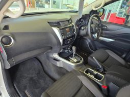 
										Nissan Navara 2.5D Le D Cab 4X4 At full									