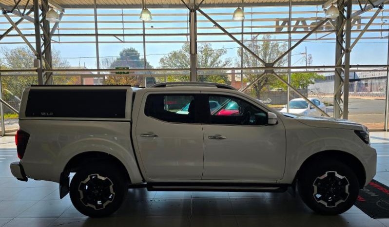 
								Nissan Navara 2.5D Le D Cab 4X4 At full									