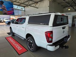 
										Nissan Navara 2.5D Le D Cab 4X4 At full									