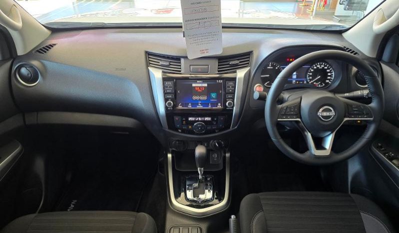 
								Nissan Navara 2.5D Le D Cab 4X4 At full									