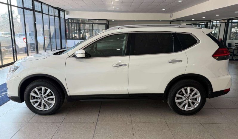 
								Nissan X TRAIL X TRAIL 2.5 ACENTA 4X4 CVT full									