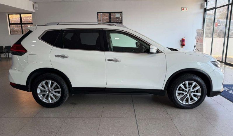 
								Nissan X TRAIL X TRAIL 2.5 ACENTA 4X4 CVT full									