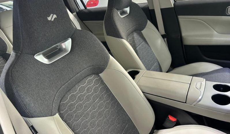 
								Other – Vehicle: JY AIR LITE full									