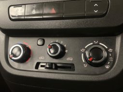 
										Renault Kwid 1.0 Evolution full									