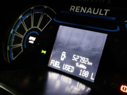 
										Renault Triber 1.0 Life full									