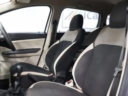 
										Renault Triber 1.0 Life full									