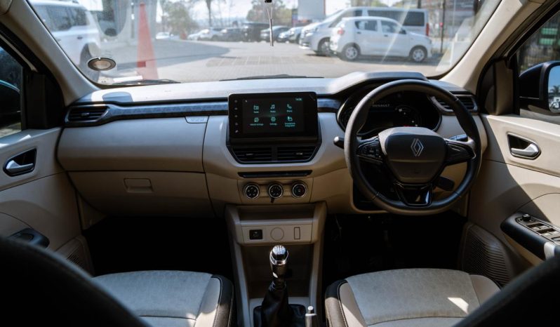 
								Renault Triber 1.0 Techno full									