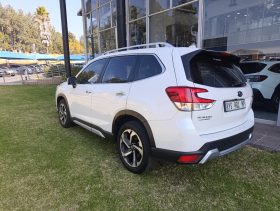 Subaru Forester 2.0i-S ES