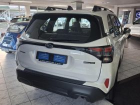 Subaru Forester 2.5 Touring CVT