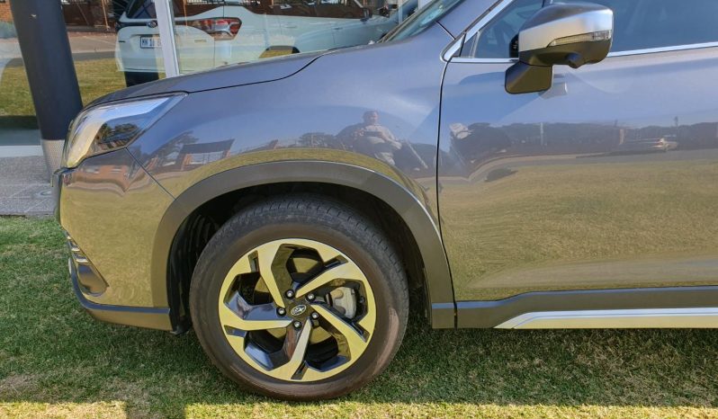 
								Subaru Forester 2.5i-S ES full									