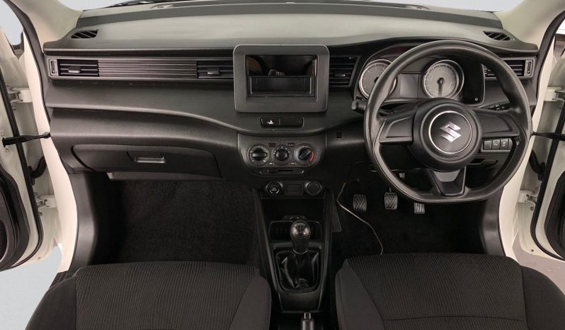
								Suzuki Ertiga 1.5 Ga full									