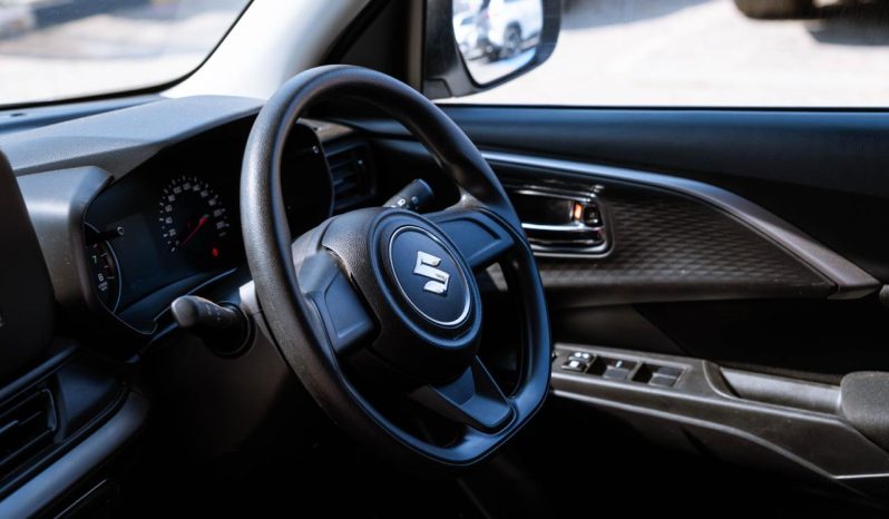 
								Suzuki Swift 1.2 GL full									