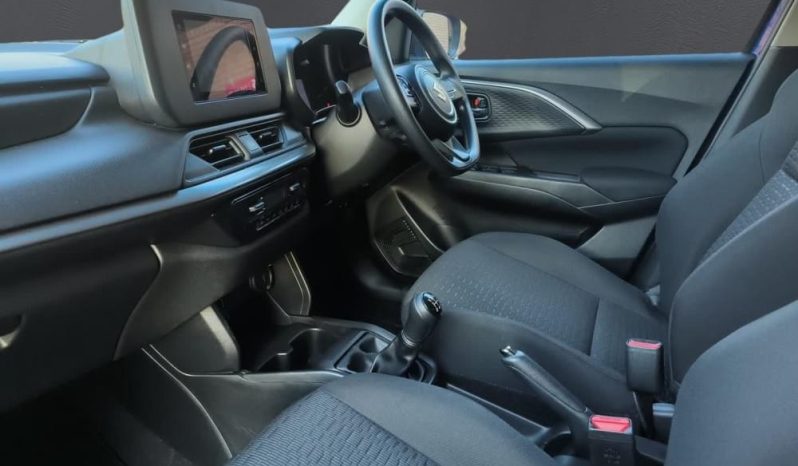 
								SUZUKI SWIFT 1.2 GL MT full									