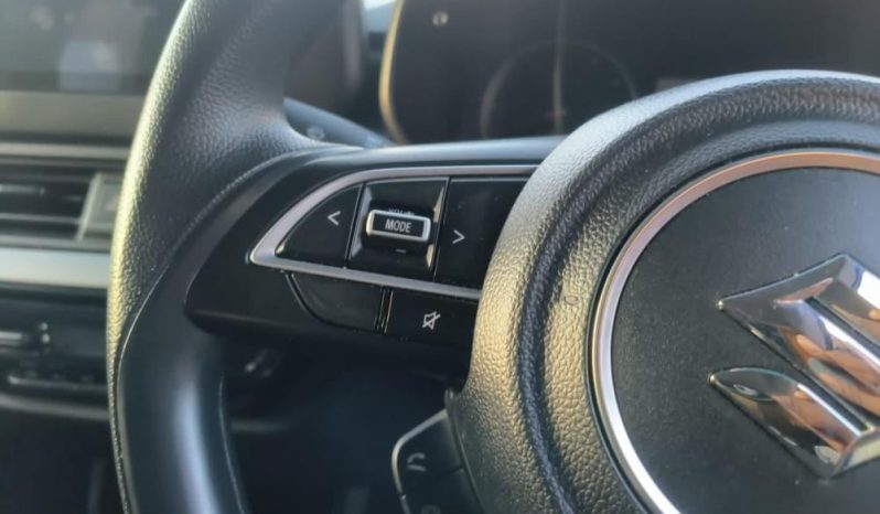 
								SUZUKI SWIFT 1.2 GL MT full									