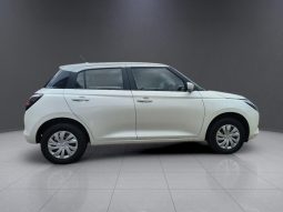 
										SUZUKI SWIFT 1.2 GL MT full									