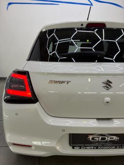 
										Suzuki Swift 1.2 Glx Cvt full									