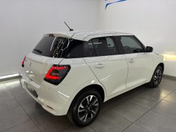 
										Suzuki Swift 1.2 Glx Cvt full									