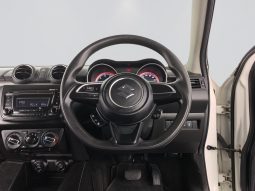 
										Suzuki Swift 1.2I Gl Amt full									
