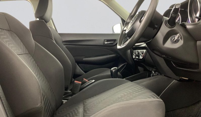 
								Suzuki Swift 1.2I Gl Amt full									
