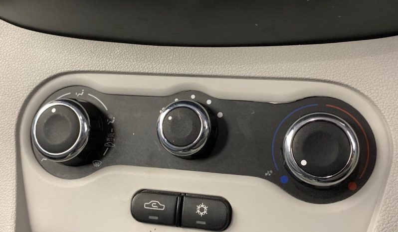 
								Tata Tiago 1.2 Xt Amt full									