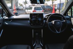
										Toyota Corolla Cross 1.8 Hybrid XR full									