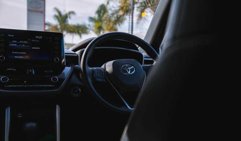 
								Toyota Corolla Cross 1.8 Hybrid XR full									