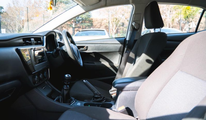 
								Toyota Corolla Quest 1.8 Plus full									