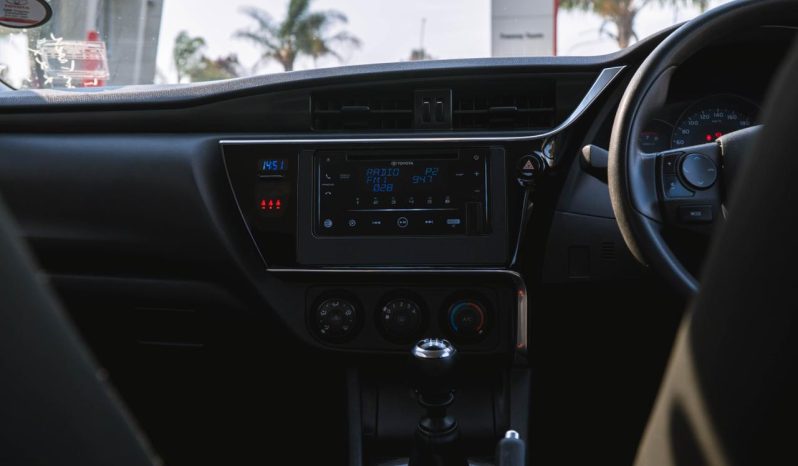 
								Toyota Corolla Quest 1.8 Plus full									