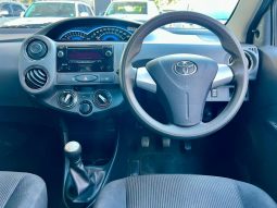 
										Toyota Etios 1.5 Xs 5-Door full									