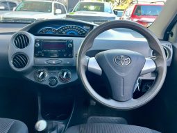 
										Toyota Etios 1.5 Xs 5-Door full									