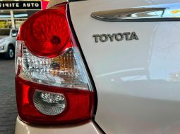 
										Toyota Etios 1.5 Xs 5-Door full									