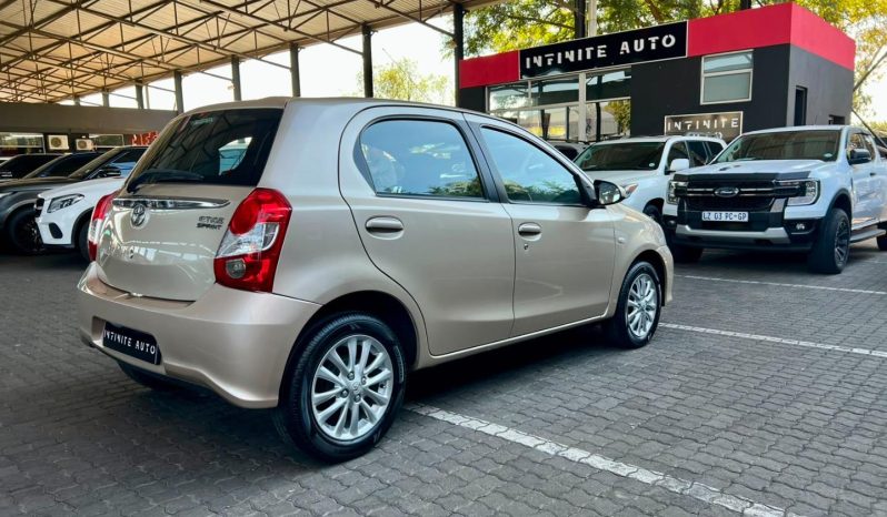 
								Toyota Etios 1.5 Xs 5-Door full									