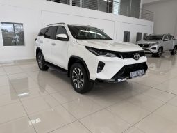 Toyota Fortuner 2.4 Gd-6 Rb At